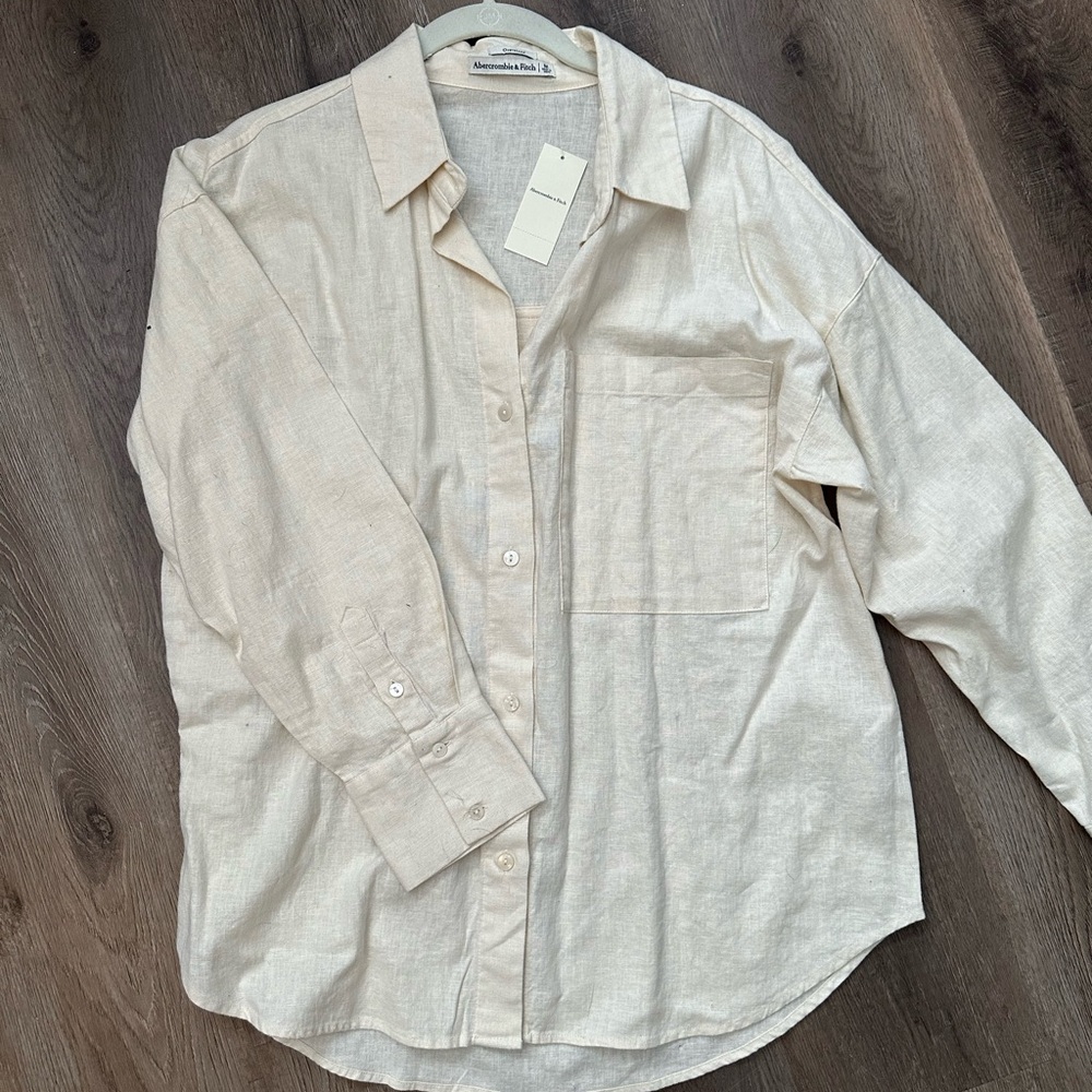 Abercrombie & Fitch Casual Cream Button Down Shirt